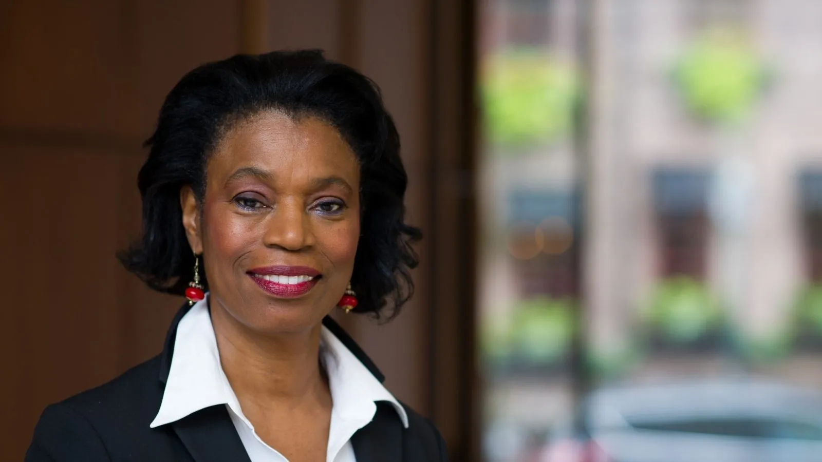 Anita Allen headshot