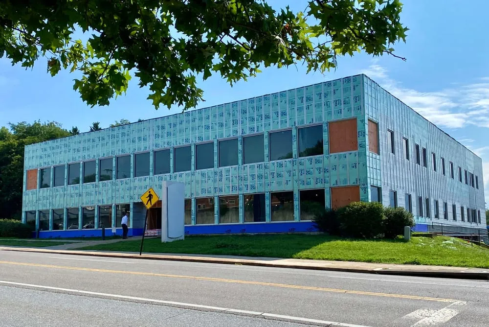 Roanoke biotech lab. Photo by Roanoke Rambler.